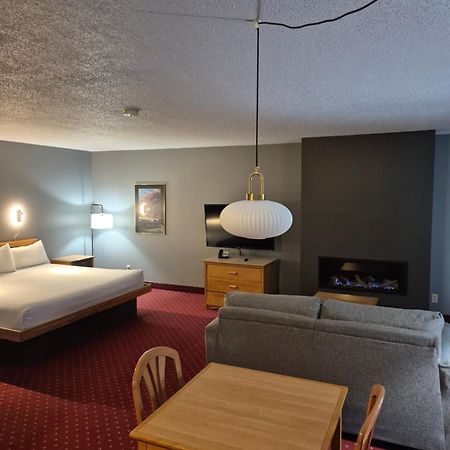 Hotel Baie Saint Paul Екстериор снимка
