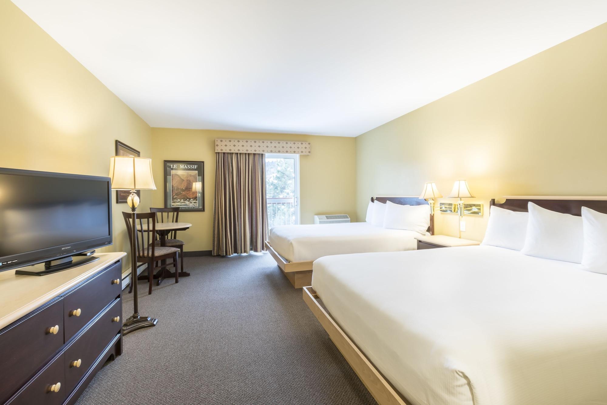 Hotel Baie Saint Paul Екстериор снимка