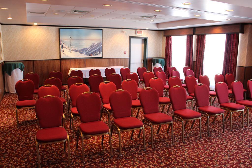 Hotel Baie Saint Paul Екстериор снимка