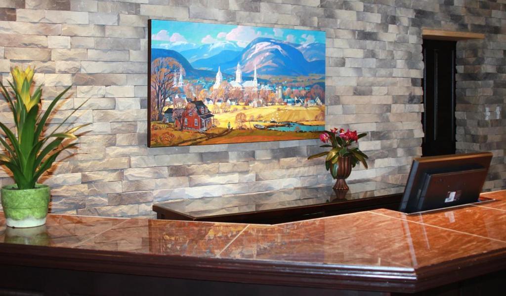 Hotel Baie Saint Paul Екстериор снимка